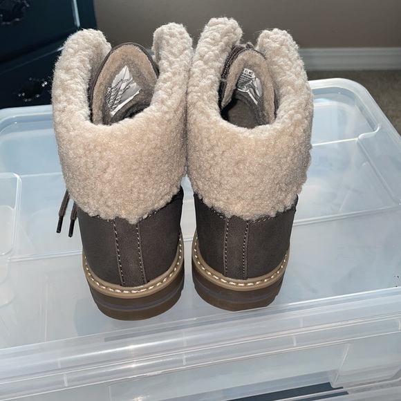 SONOMA boots - Picture 4 of 5